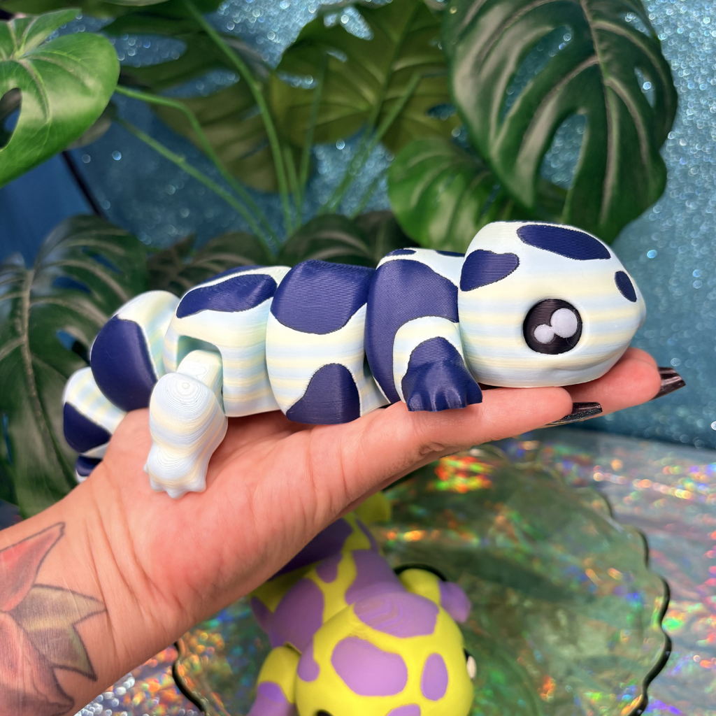 Giant 10" Flexi Salamander