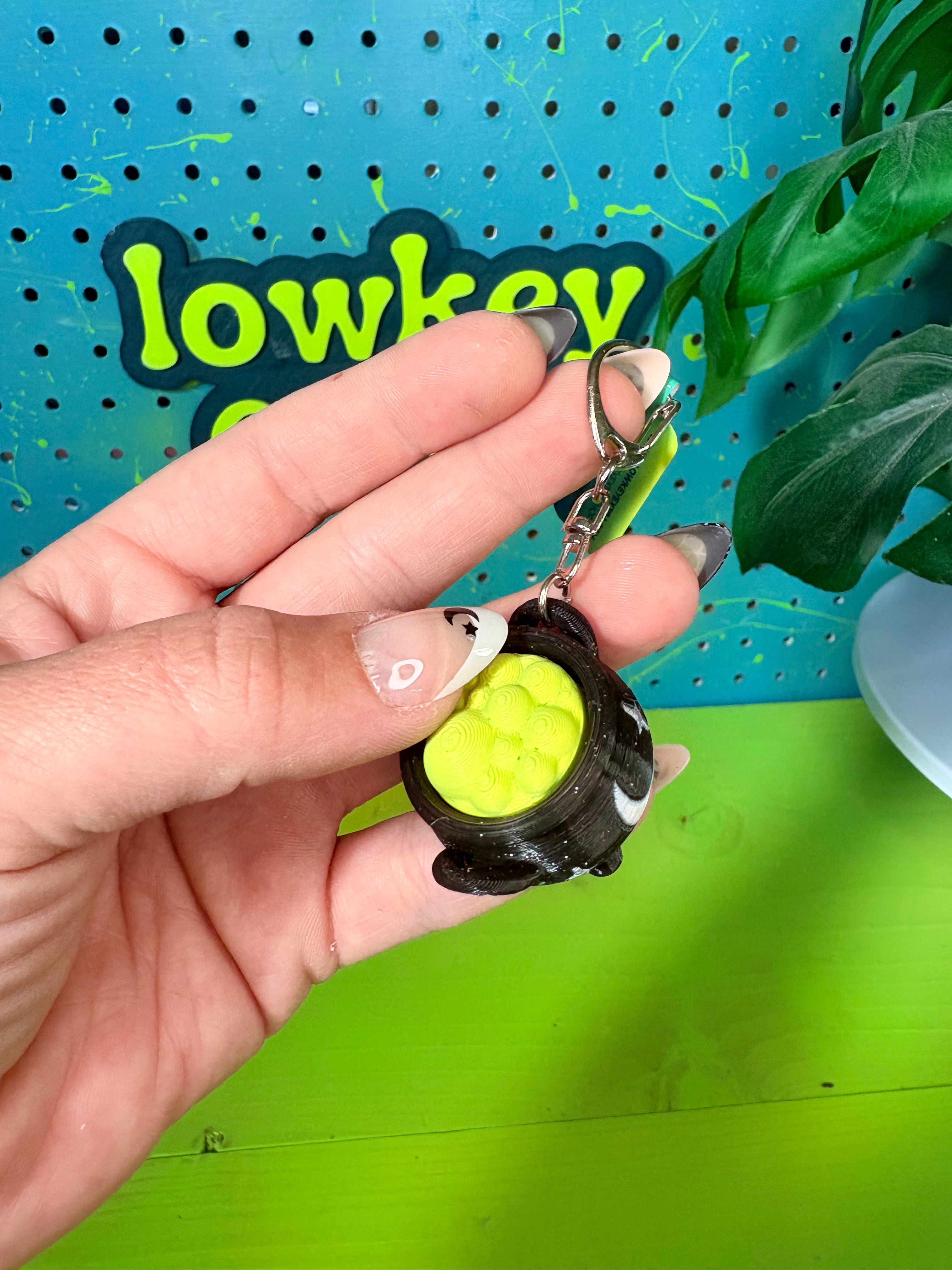 Cauldron Fidget Clicker Keychain