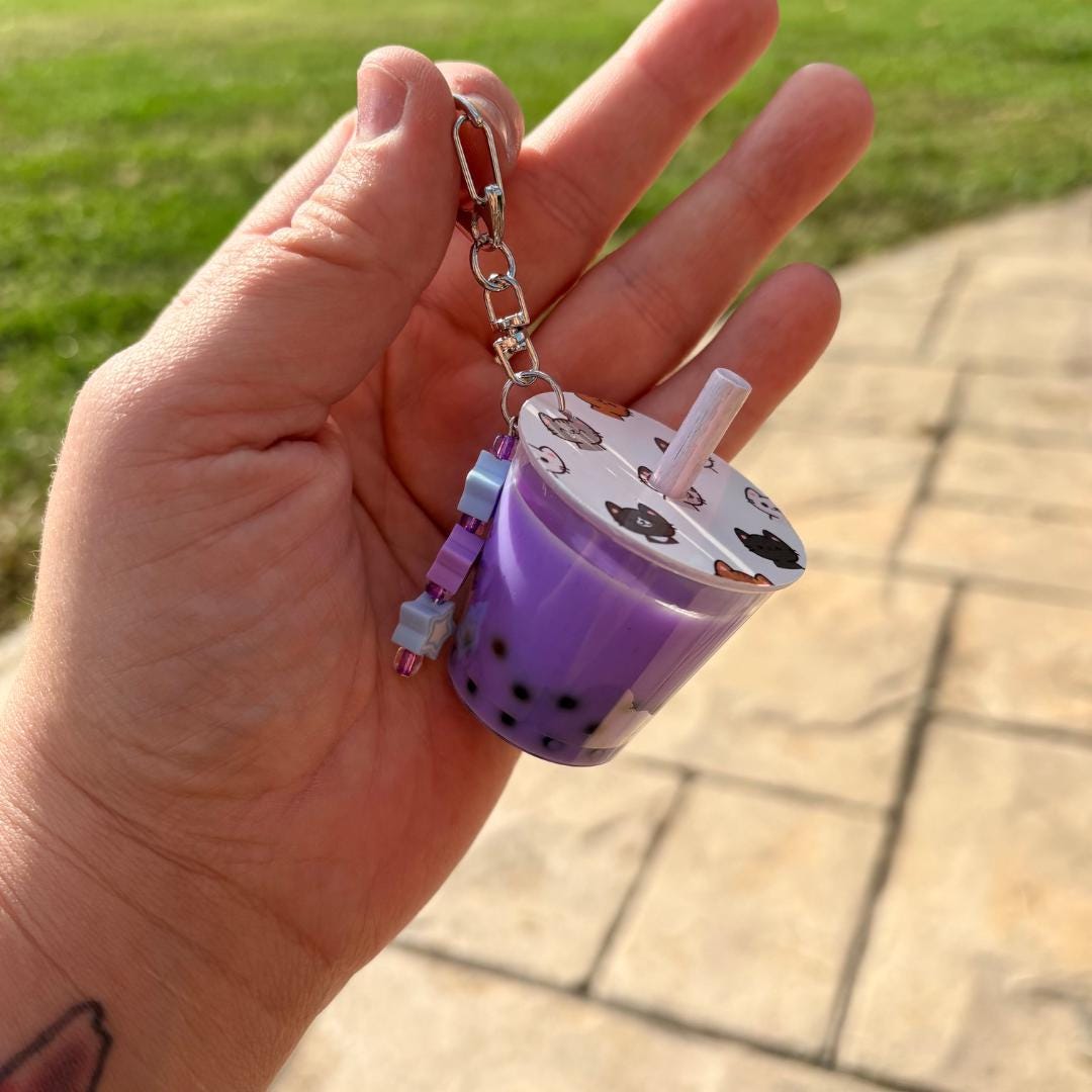 Kawaii Boba Keychain – Miniature Bubble Tea Cup | Cute Resin Charm with Straw, Beads & Sparkle