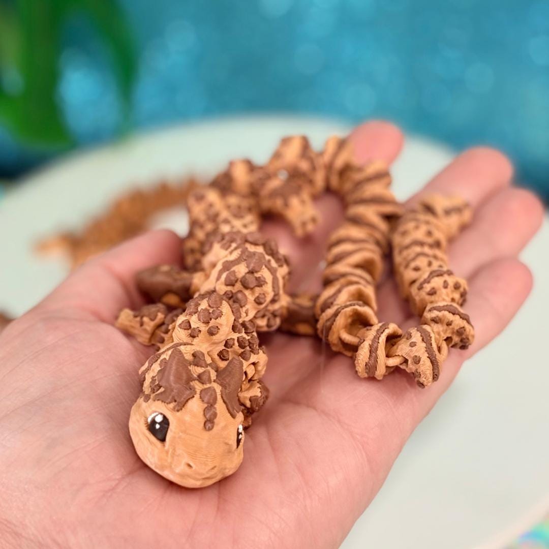 Flexi Chocolate Chip Cookie Dragon Fidget Toy