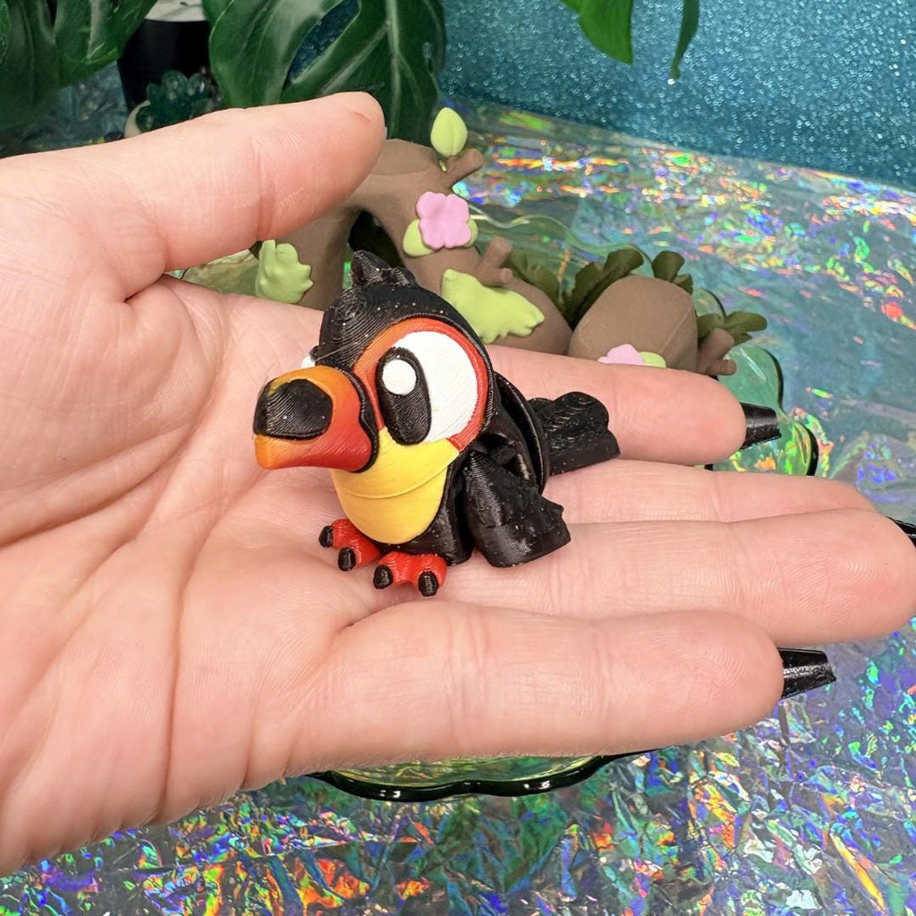 Flexi Toucan Toy | Articulated Toucan Desk Pet | Cute Tropical Bird Fidget | 3D Printed Rainforest Animal | Bird Lover Gift