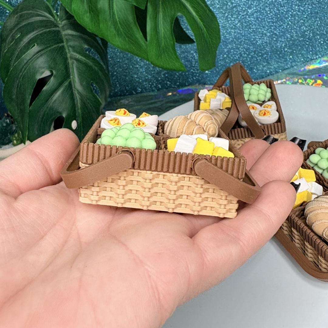 Picnic Basket Fidget Clicker