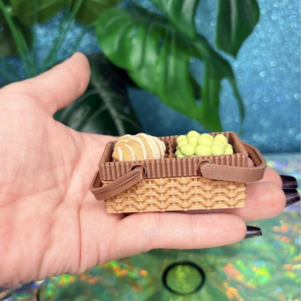 Picnic Basket Fidget Clicker Keychain